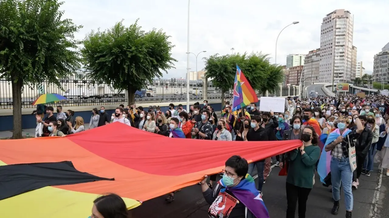 Concentraci&oacute;n contra agresiones LGTBf&oacute;bicas y en defensa de Samuel en A Coru&ntilde;a
