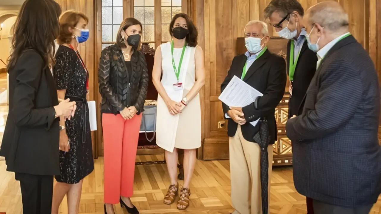 Inauguraci&oacute;n del curso &lsquo;La protecci&oacute;n de los derechos en la sociedad digital: garant&iacute;as para tiempos de crisis&rsquo; en la UIMP