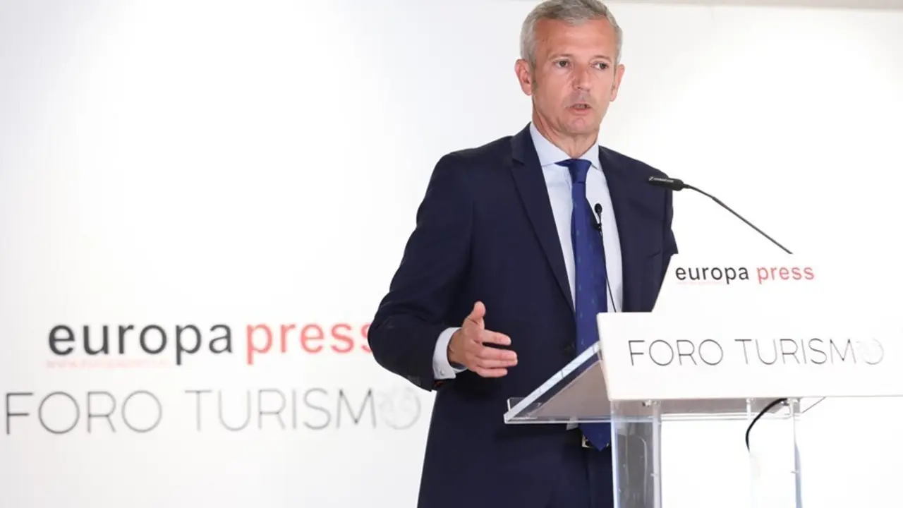 El Vicepresidente Primero y Consejero de Presidencia, Justicia y Turismo de la Xunta de Galicia, Alfonso Rueda, participa en el Foro Turismo de Europa Press en el Hotel Eurostars Madrid Tower, a 13 de julio de 2021, en Madrid (Espa&ntilde;a).