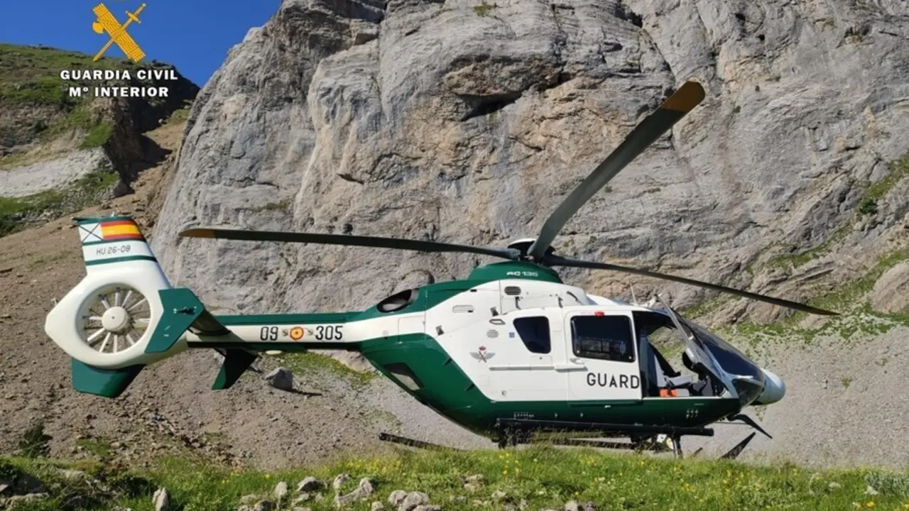 El helic&oacute;ptero de la Benem&eacute;rita ha evacuado el c&aacute;daver