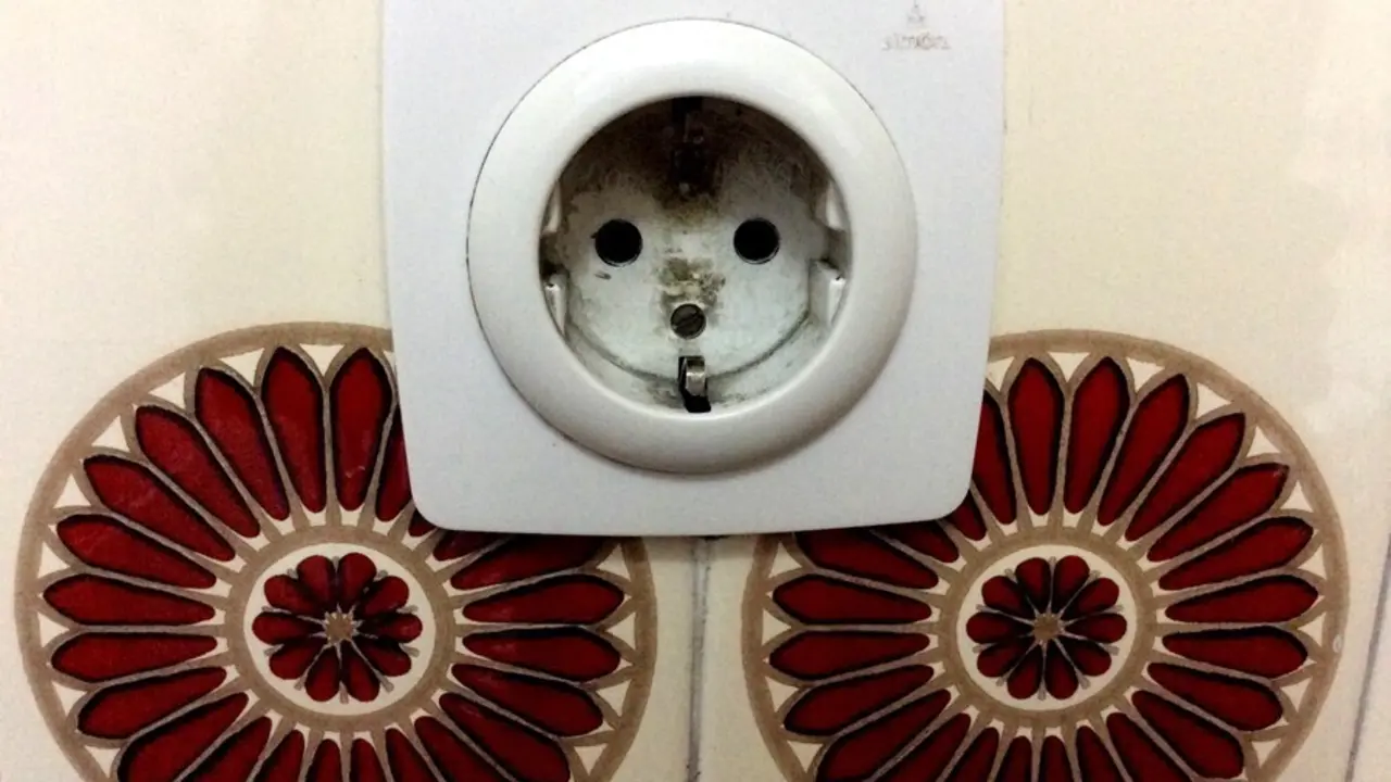 Archivo - Enchufe, enchufes, electricidad, red el&eacute;ctrica