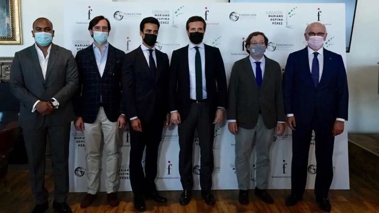 El presidente del Partido Popular, Pablo Casado, recibe el premio Hispanidad, Concordia y Libertad, que le conceden la Fundaci&oacute;n Mariano Ospina P&eacute;rez, la Fundaci&oacute;n Comunidad Iberoamericana y la Fundaci&oacute;n Independiente. En Madrid, a 13 de julio de 2021.