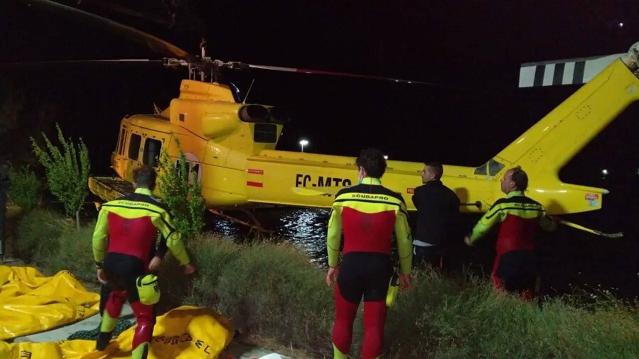 El helic&oacute;ptero ha sido recuperado por el Cuerpo de Bomberos de Zaragoza