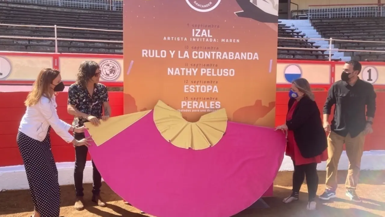 Presentaci&oacute;n de las actuaciones, a cargo de responsables del Gobierno y del Ayuntamiento y de algunos artistas participantes.