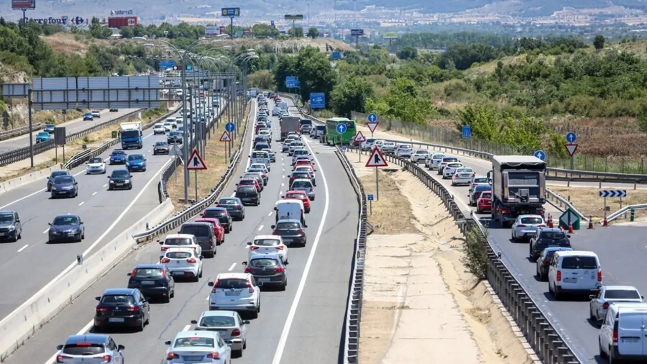 Imagen de recurso de congesti&oacute;n en la A-3 a su salida de Madrid.  