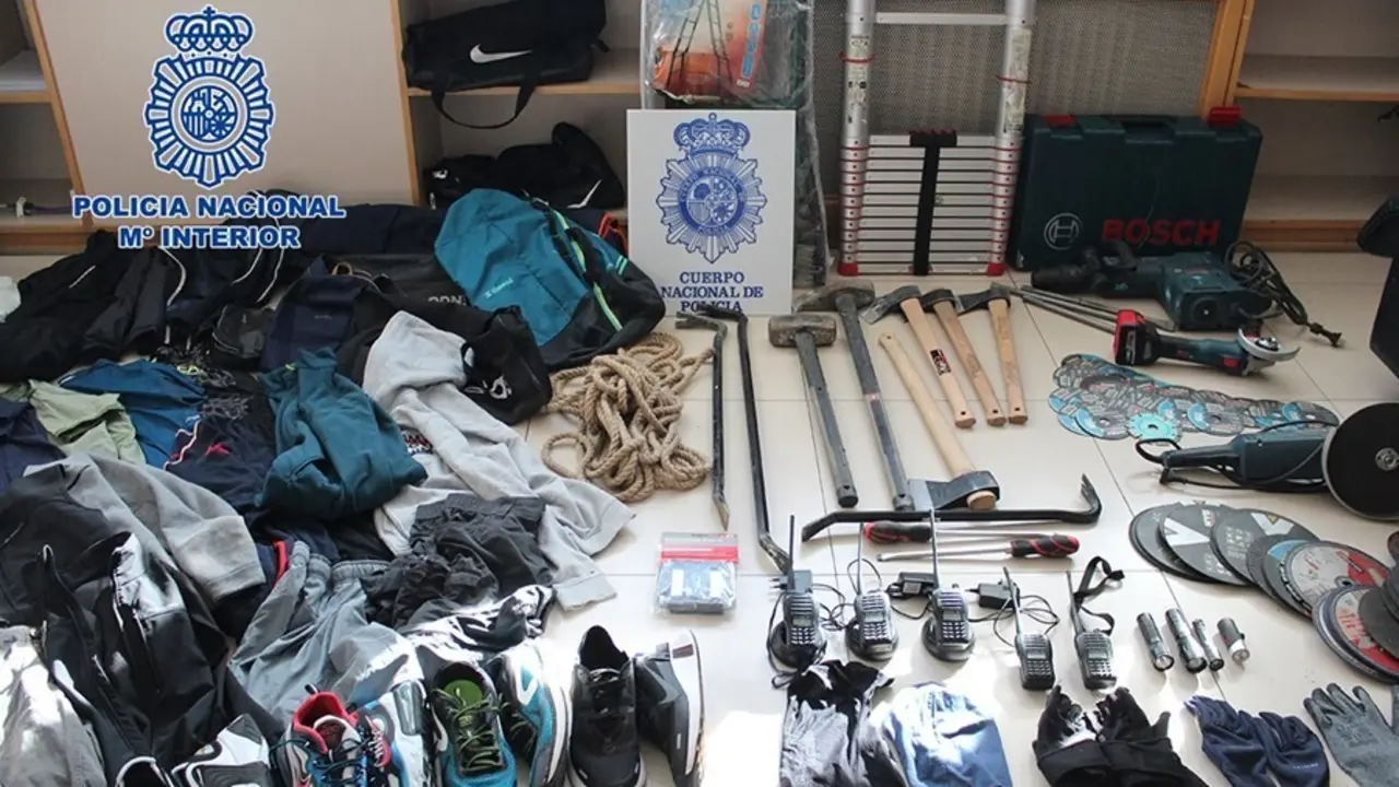 Archivo - Polic&iacute;a Nacional desarticula una organizaci&oacute;n itinerante albano-kosovar afincada en Madrid especializada en robos