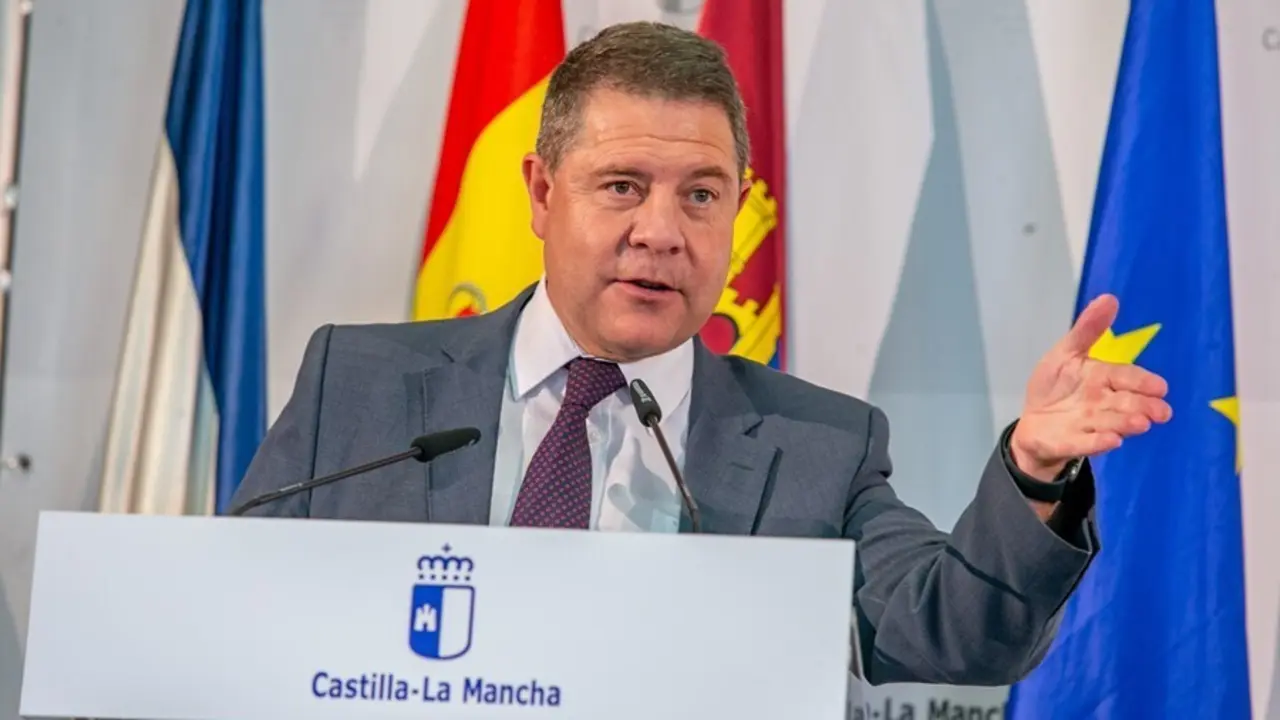 El presidente de Castilla-La Mancha, Emiliano Garc&iacute;a-Page, en Talavera