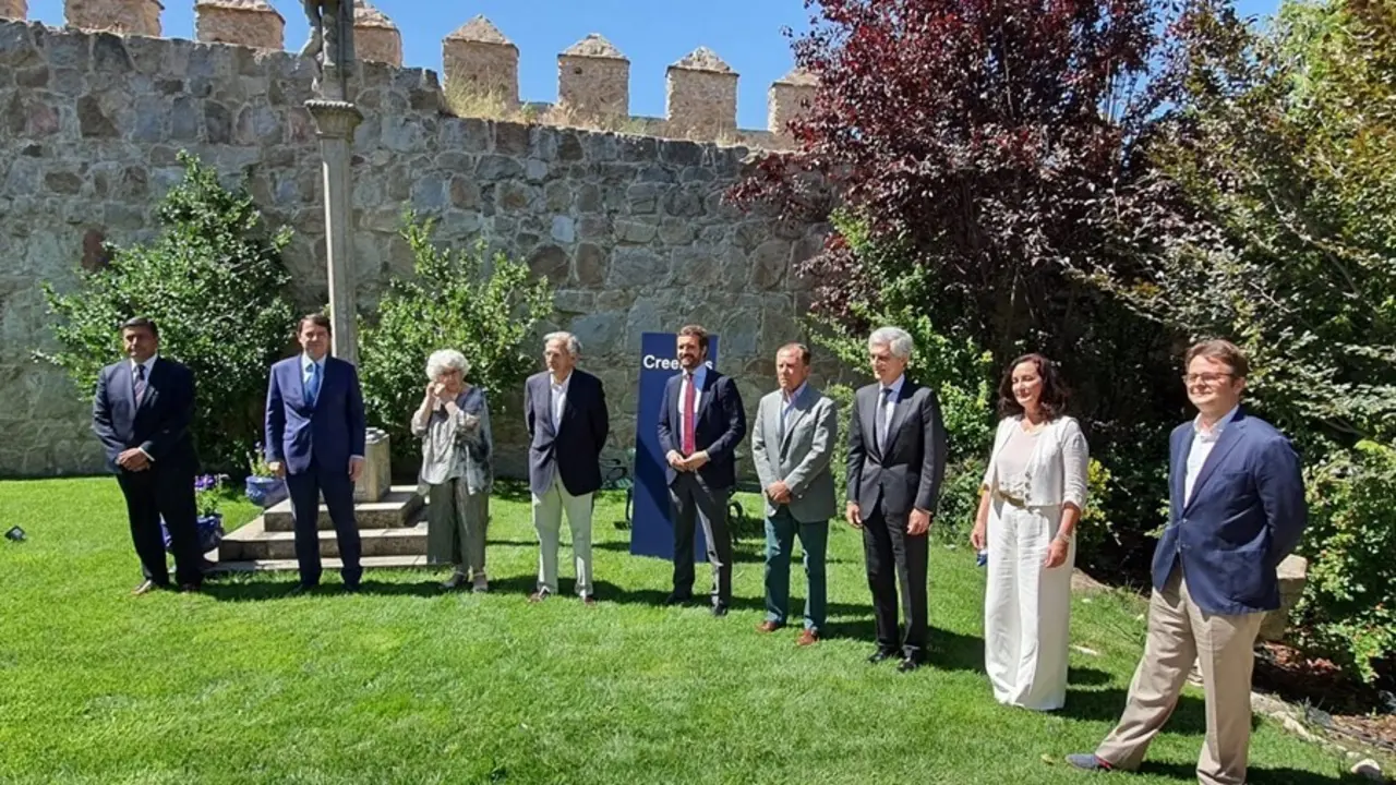 Participantes en la jornada de &Aacute;vila preparatoria de la convenci&oacute;n  nacional del PP.