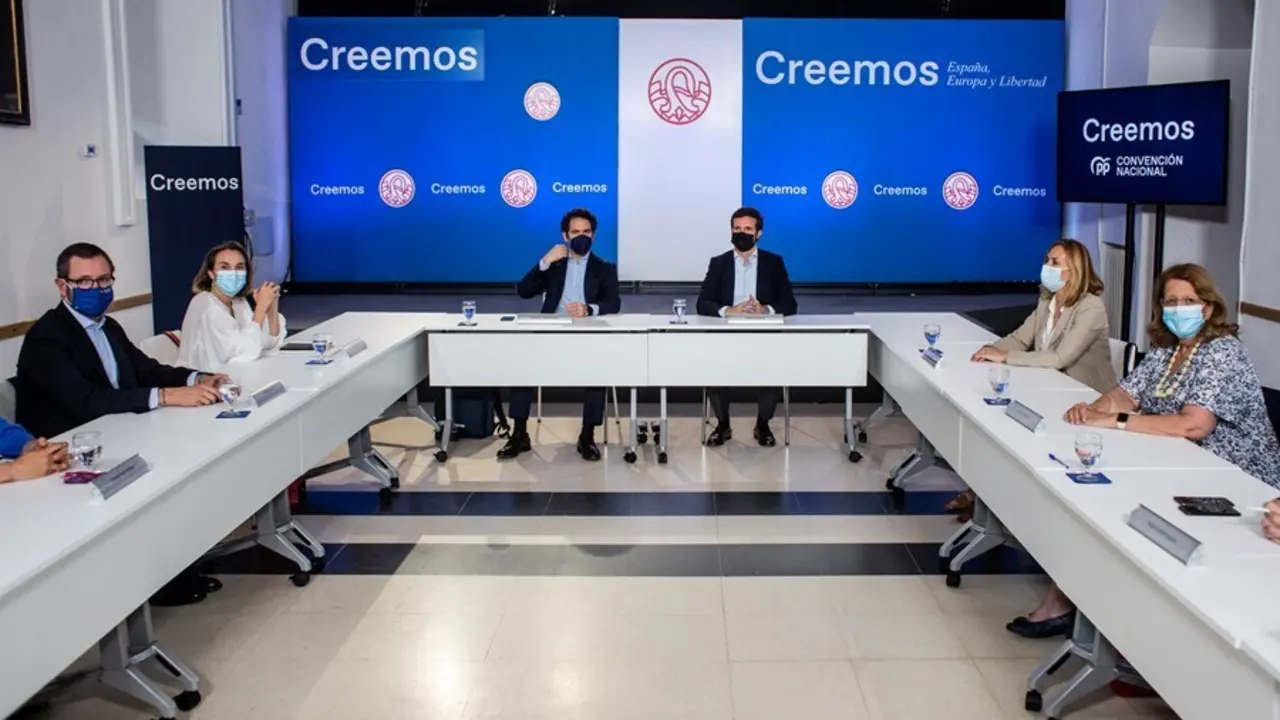 El presidente del PP, Pablo Casado. preside la reuni&oacute;n del Comit&eacute; de Direcci&oacute;n del partido tras participar en los Cursos de Verano de la Universidad Complutense (UCM). San Lorenzo de El Escorial (Madrid), 8 de julio de 2021.