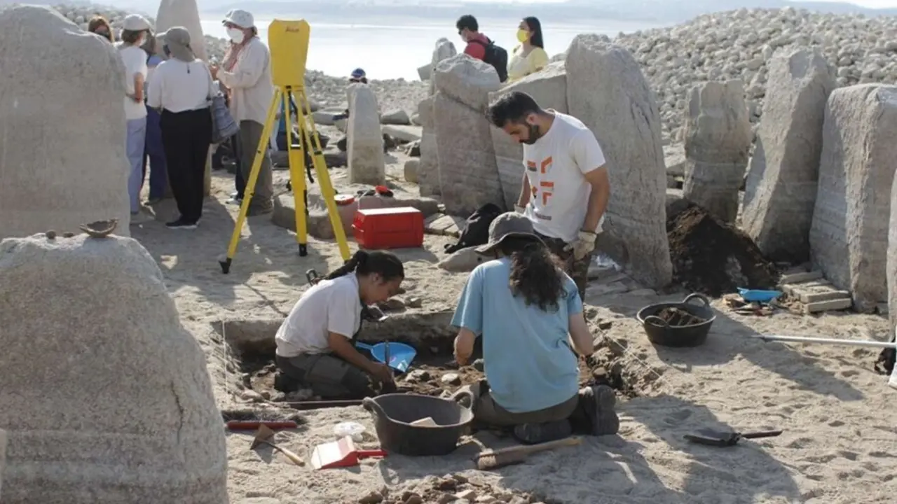 Trabajos de conservaci&oacute;n en el dolmen de Guadalperal