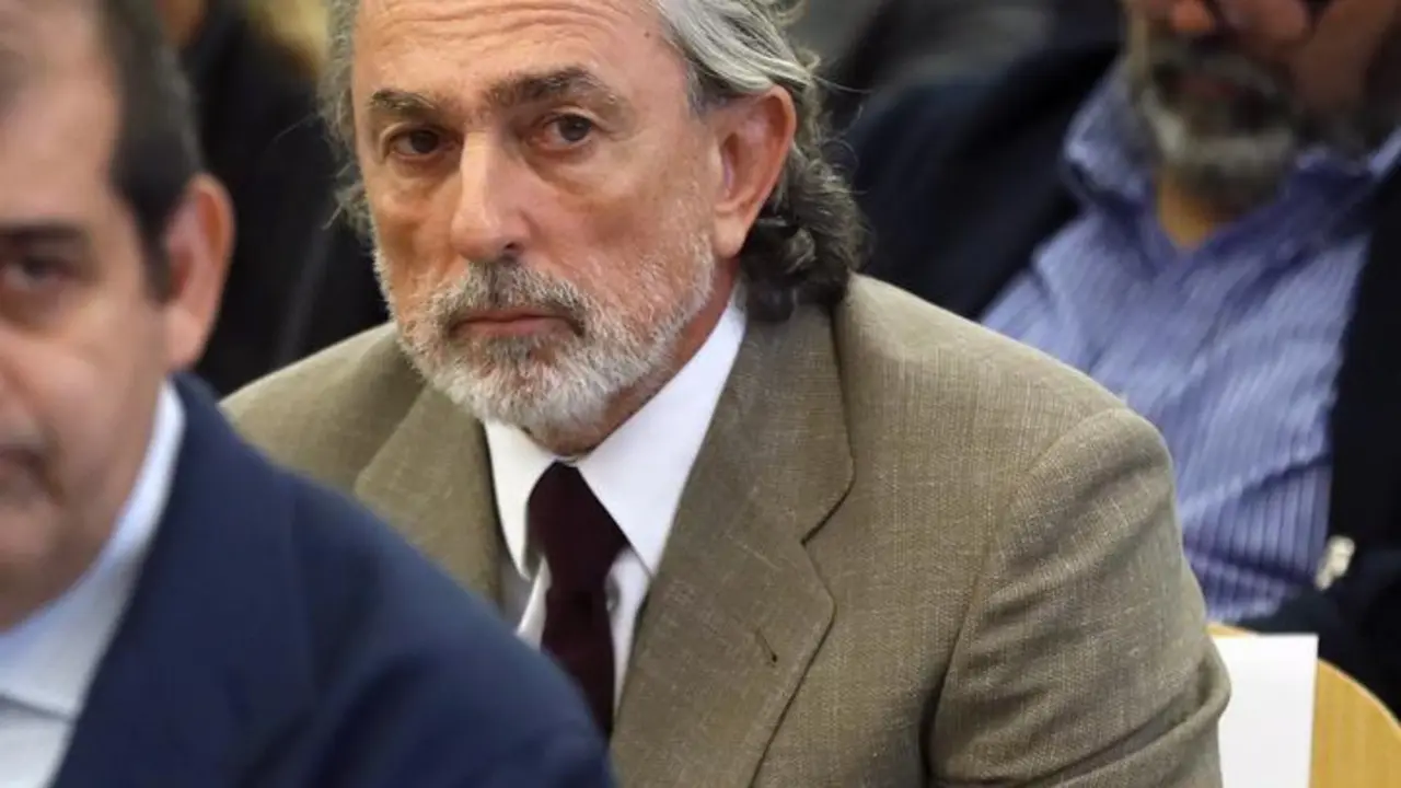 Archivo - Francisco Correa, cabecilla de la trama 'G&uuml;rtel', durante el juicio