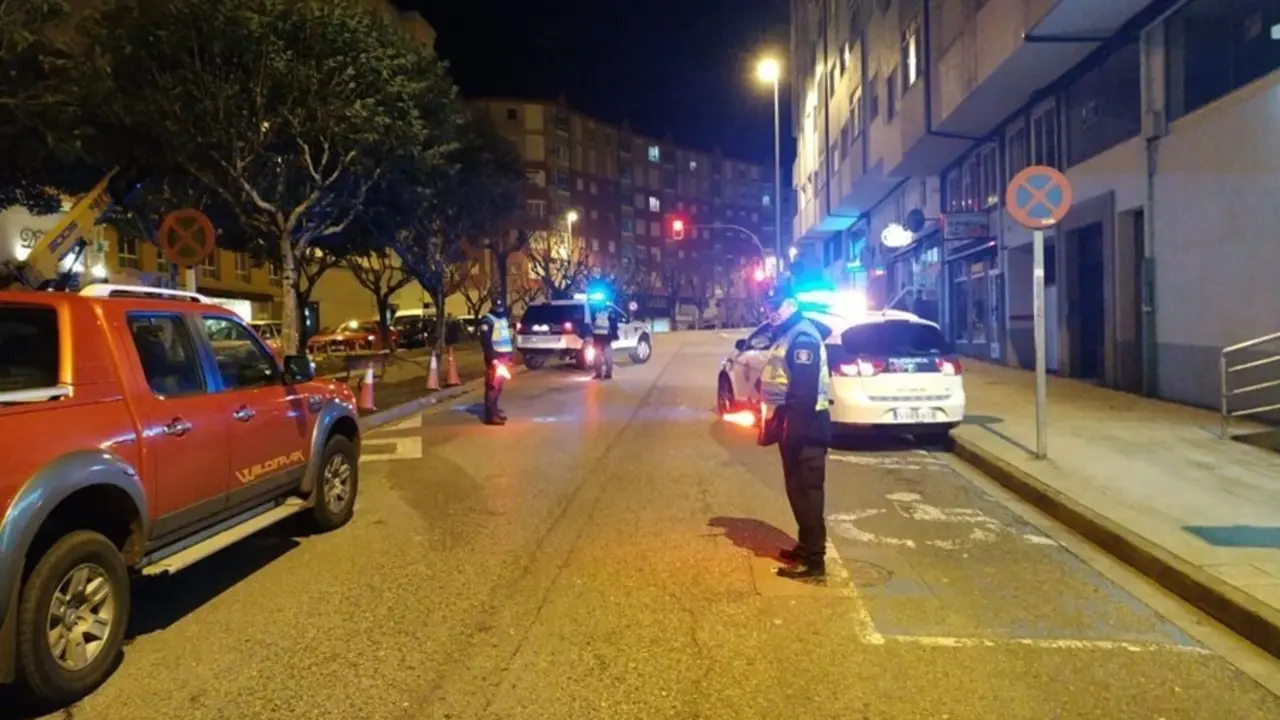 Control de la Polic&iacute;a Local de Lugo.