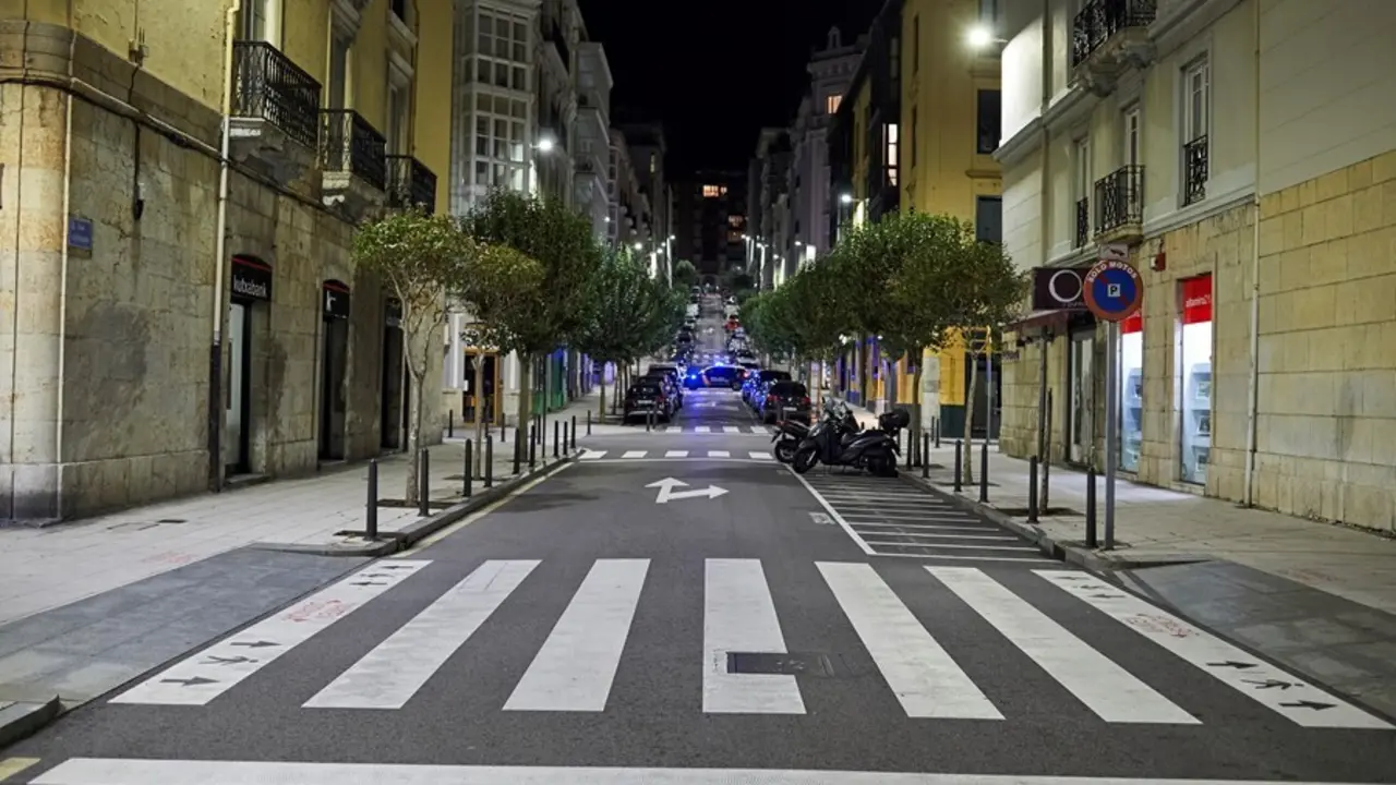Archivo - Calle de Santander vac&iacute;a