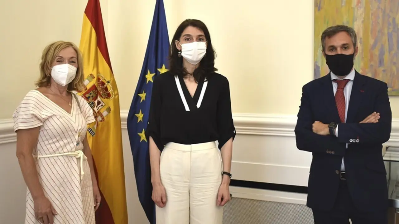 Reuni&oacute;n Pilar Llop y la Asociaci&oacute;n de jueces Francisco de Vitoria