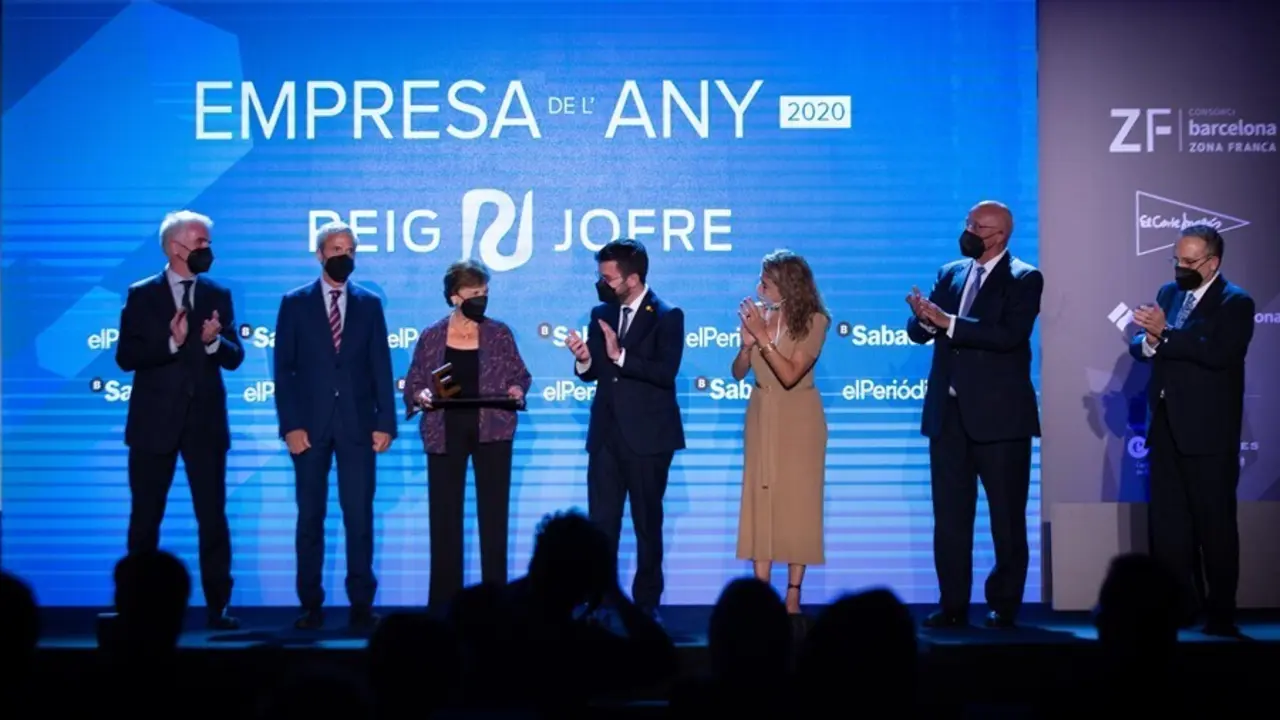 El presidente de la Generalitat, Pere Aragon&egrave;s, y la ministra de Transportes, Raquel S&aacute;nchez, entregan el premio Empresa del A&ntilde;o de 'El Peri&oacute;dico' a Reig Jofre