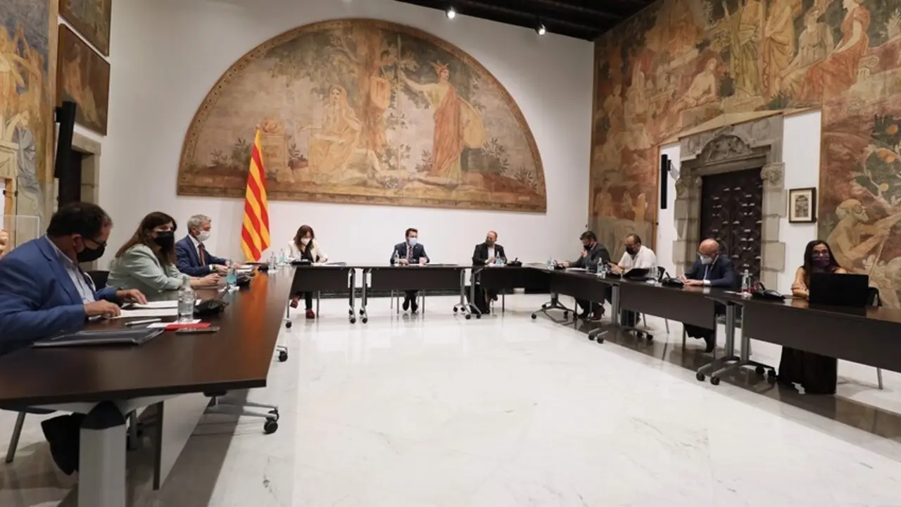 Archivo - Reuni&oacute;n de la Comissi&oacute; Rectora del Sistema de Formaci&oacute; i Qualificaci&oacute; Professionals presidida por Pere Aragon&egrave;s