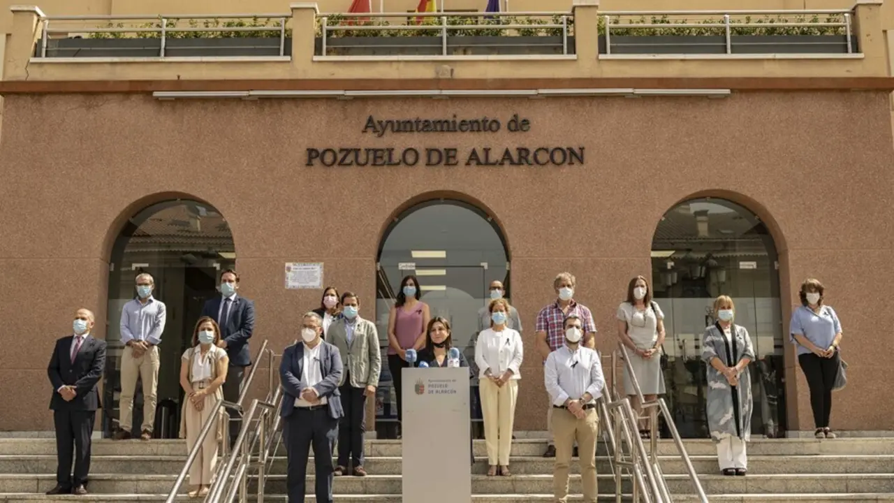 Un minuto de silencio por la mujer asesinada en Pozuelo de Alarc&oacute;n
