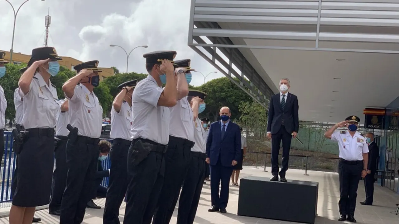 El ministro de Interior, Fernando Grande-Marlaska, en el acto inaugural de la nueva Comisar&iacute;a de Distrito Centro de la Polic&iacute;a Nacional en Las Palmas de Gran Canaria