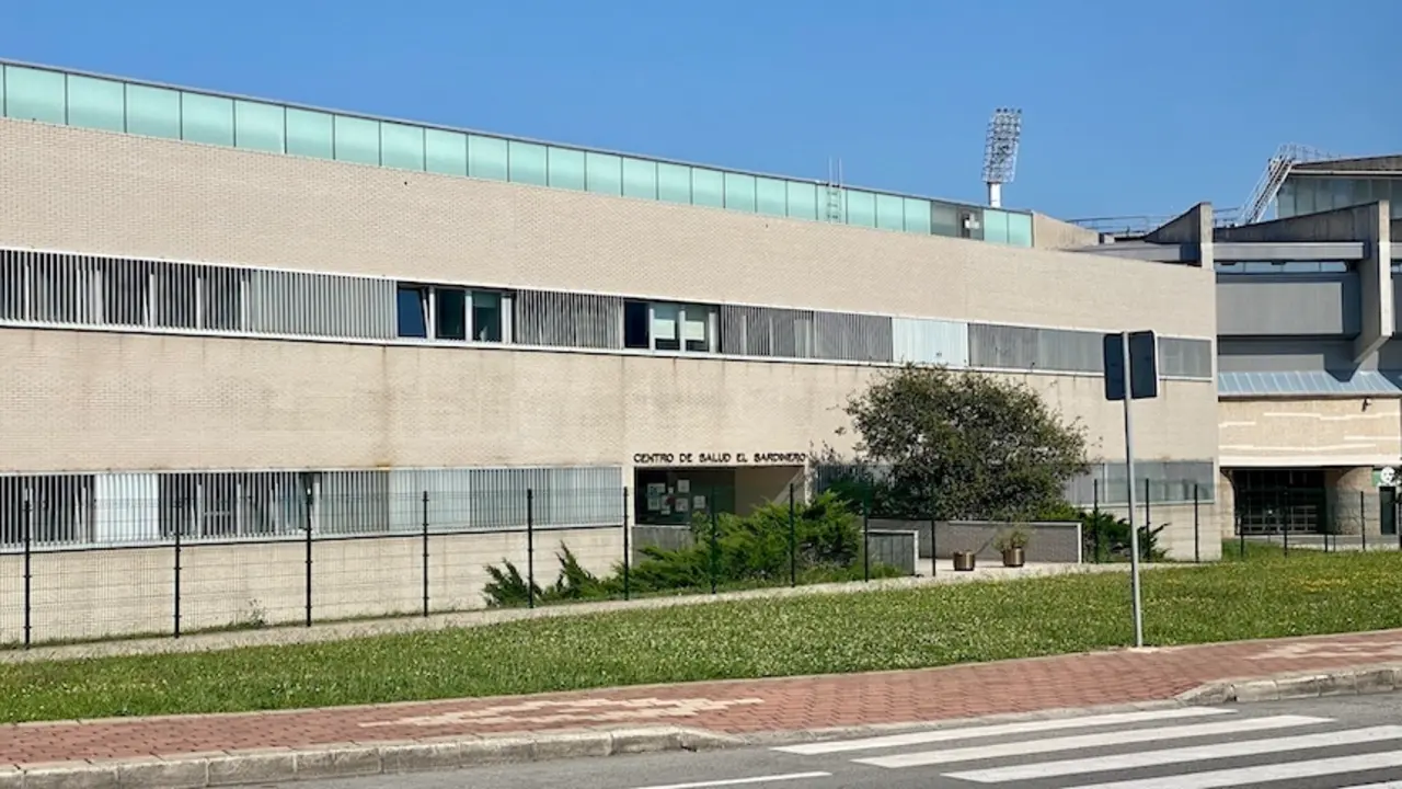 Vista del centro de Salud El Sardinero en Santander. / Hardy