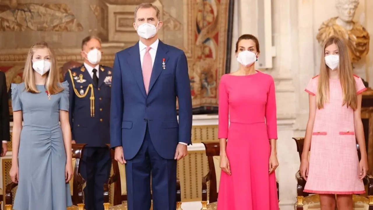 Archivo - El Rey Felipe VI con la reina Letizia, la Princesa de Asturias y la Infanta Sof&iacute;a 