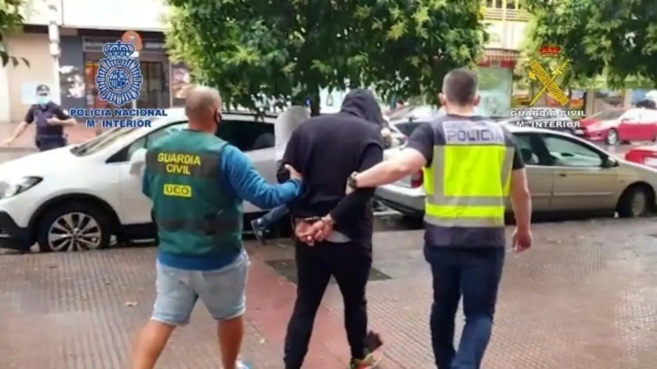 Detenci&oacute;n de uno de los miembros de la organizaci&oacute;n