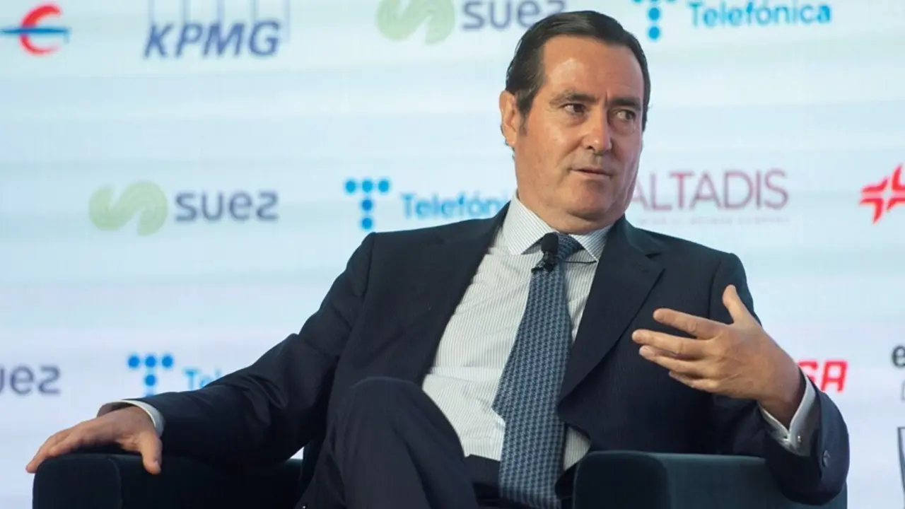 El presidente de la CEOE, Antonio Garamendi, participa en los Desayunos Informativos de Europa Press en el Auditorio El Beatriz Madrid, a 13 de julio de 2021, en Madrid (Espa&ntilde;a).