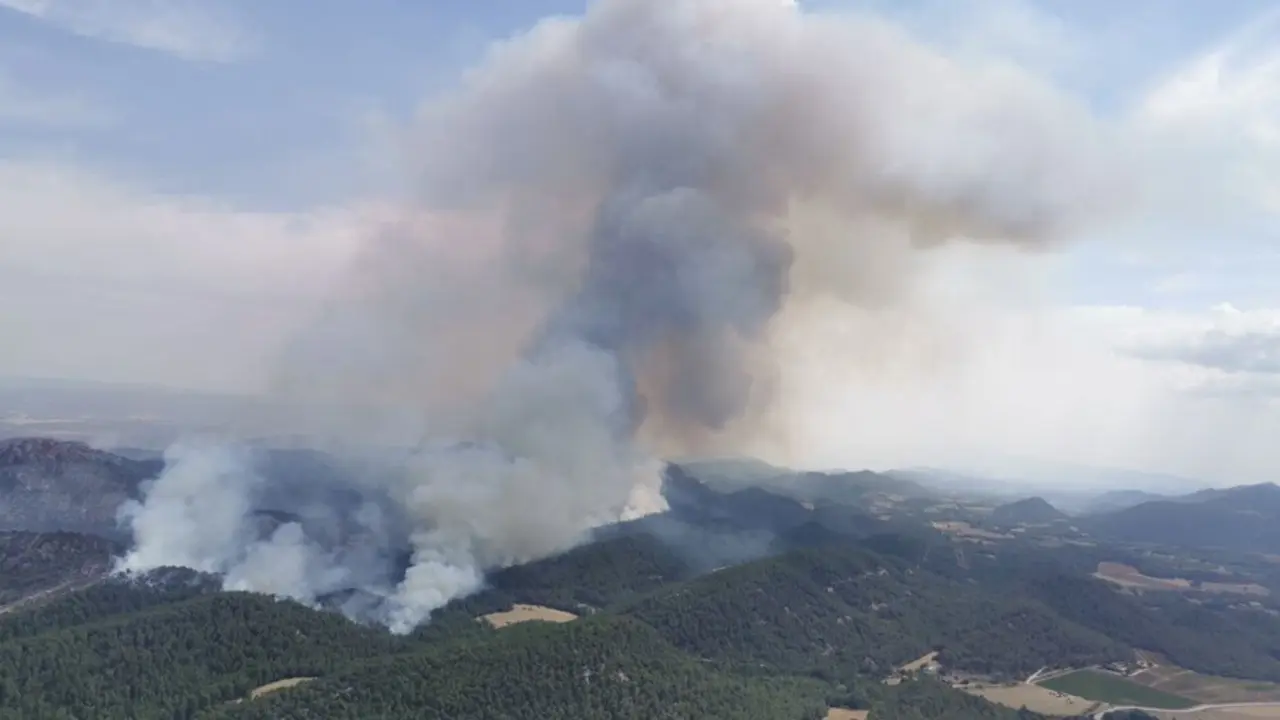 Imagen del incendio de Santa Coloma de Queralt (Tarragona)