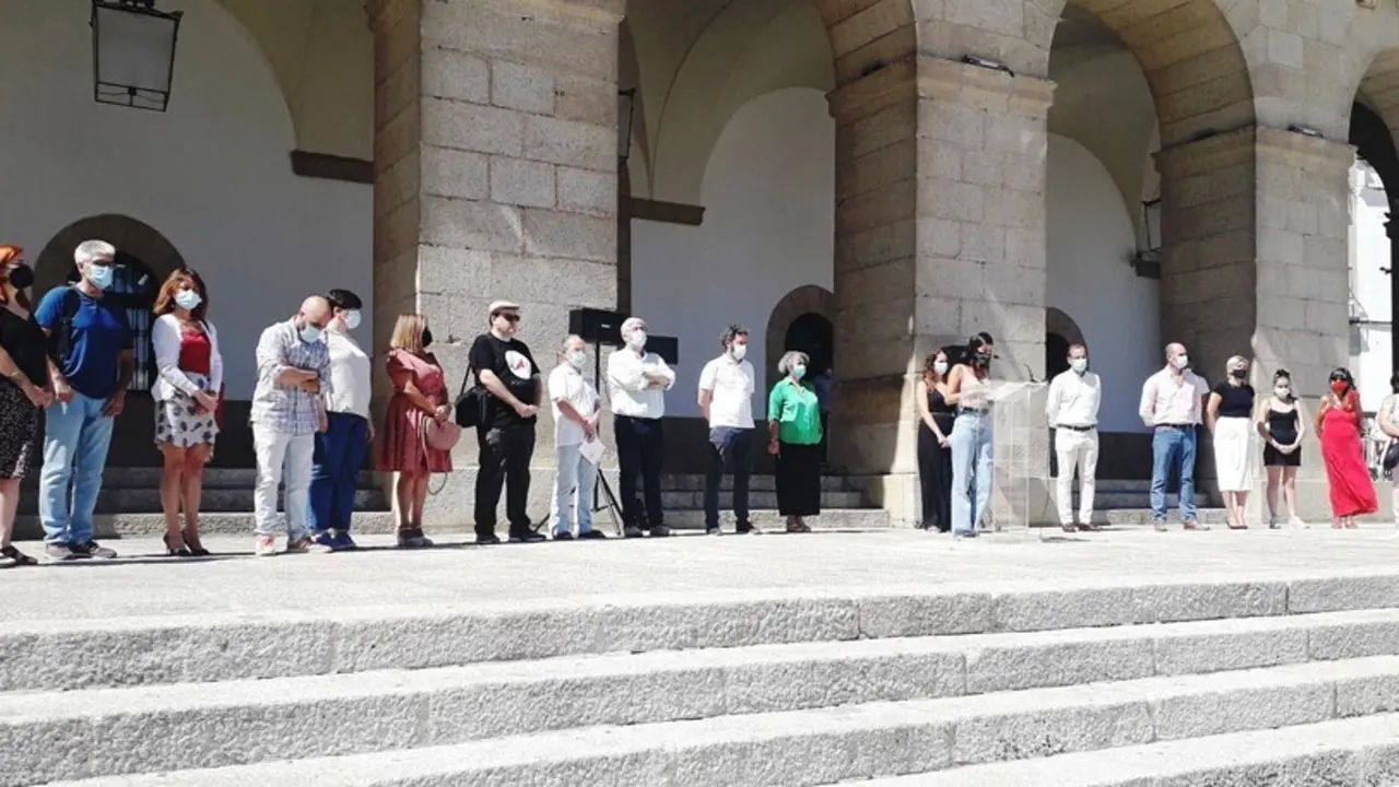 MInuto de silencio en C&aacute;ceres