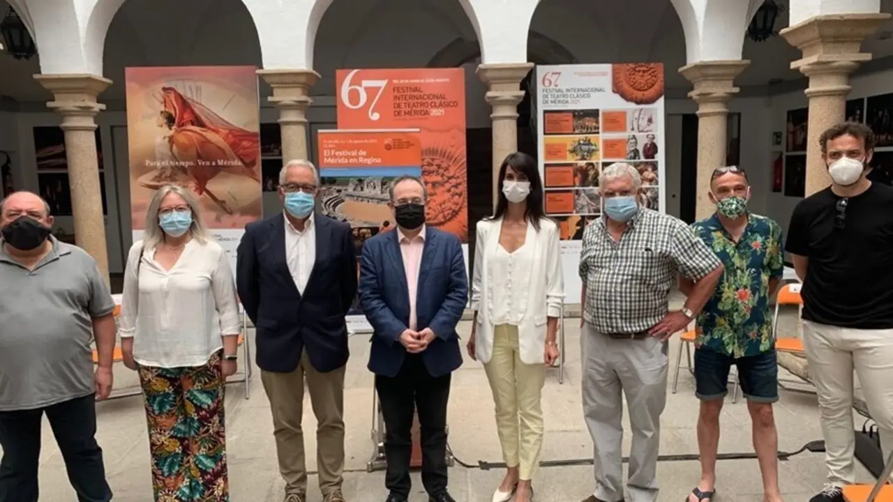 Presentaci&oacute;n del FEstival de M&eacute;rida en Regina