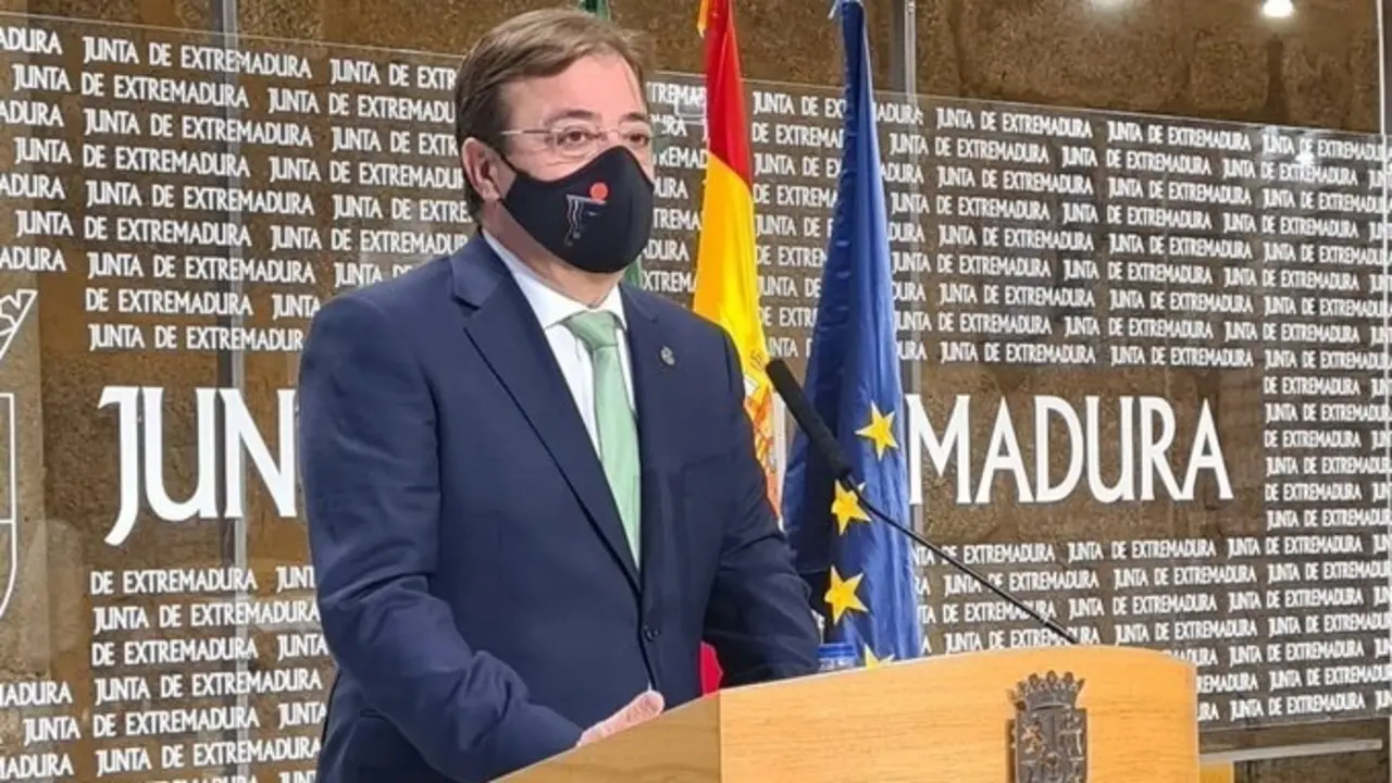 Guillermo Fern&aacute;ndez Vara, en una rueda de prensa, foto de archivo