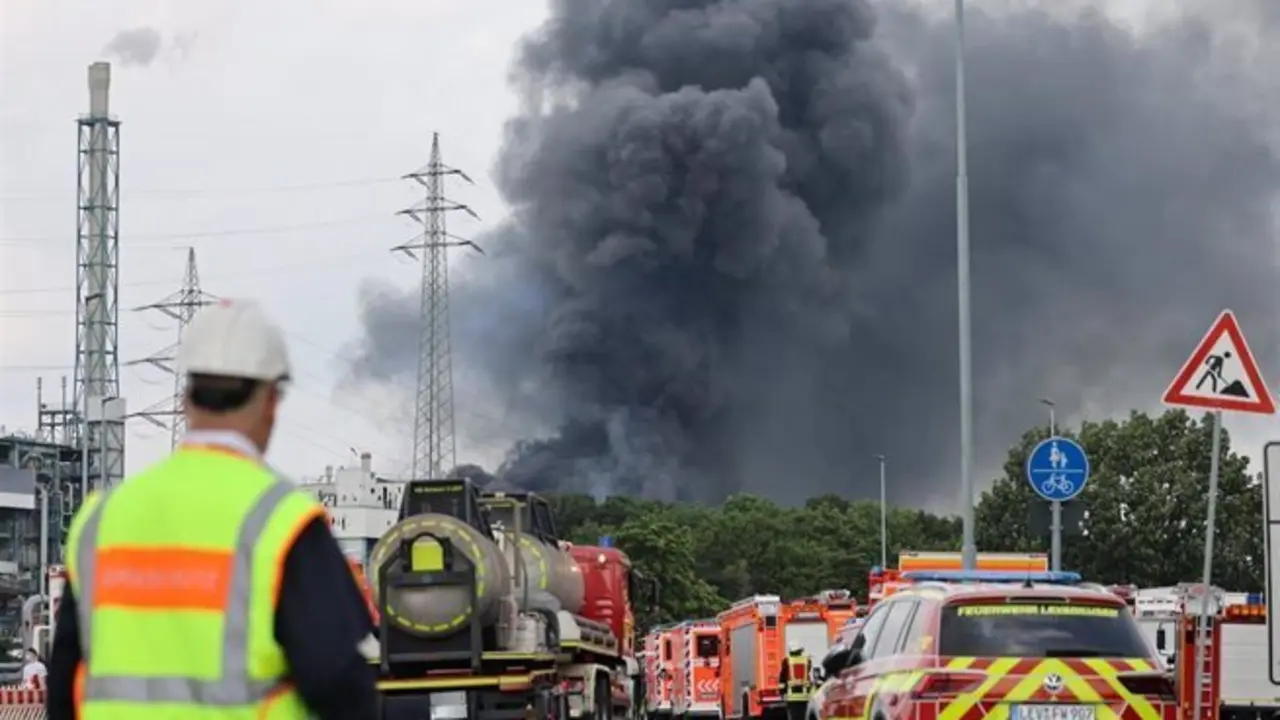 Chemicals plant explosion in Leverkusen - Oliver Berg/dpa