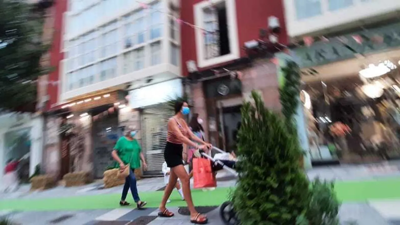 Vista de la calle Jos&eacute; Felipe Quijano en Torrelavega. / S. D&Iacute;AZ