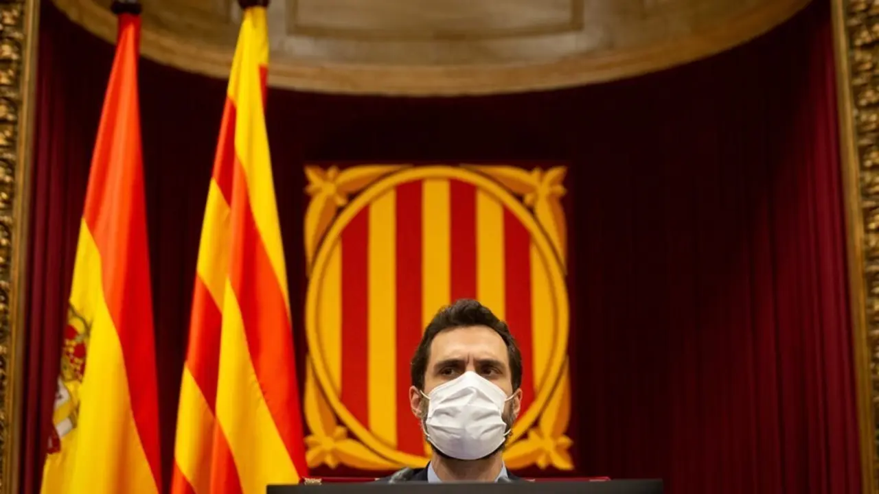 Archivo - El presidente del Parlament, Roger Torrent, en el pleno del 16 de diciembre de 2020