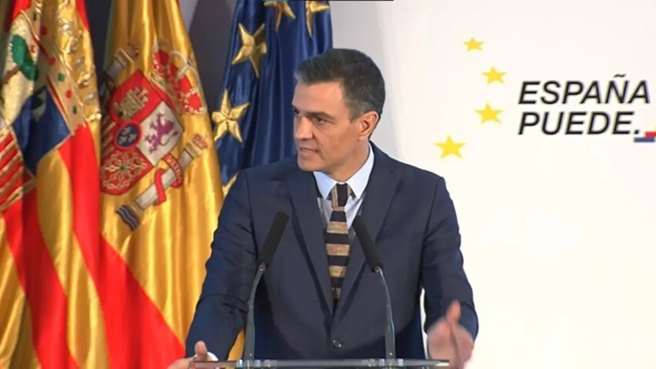 Archivo - El presidente del Gobierno, Pedro S&aacute;nchez, presenta el Plan de Recuperaci&oacute;n, Transformaci&oacute;n y Resiliencia de la Econom&iacute;a Espa&ntilde;ola en el Palacio de Congresos de Zaragoza, Arag&oacute;n, a 22 de enero de 2021.