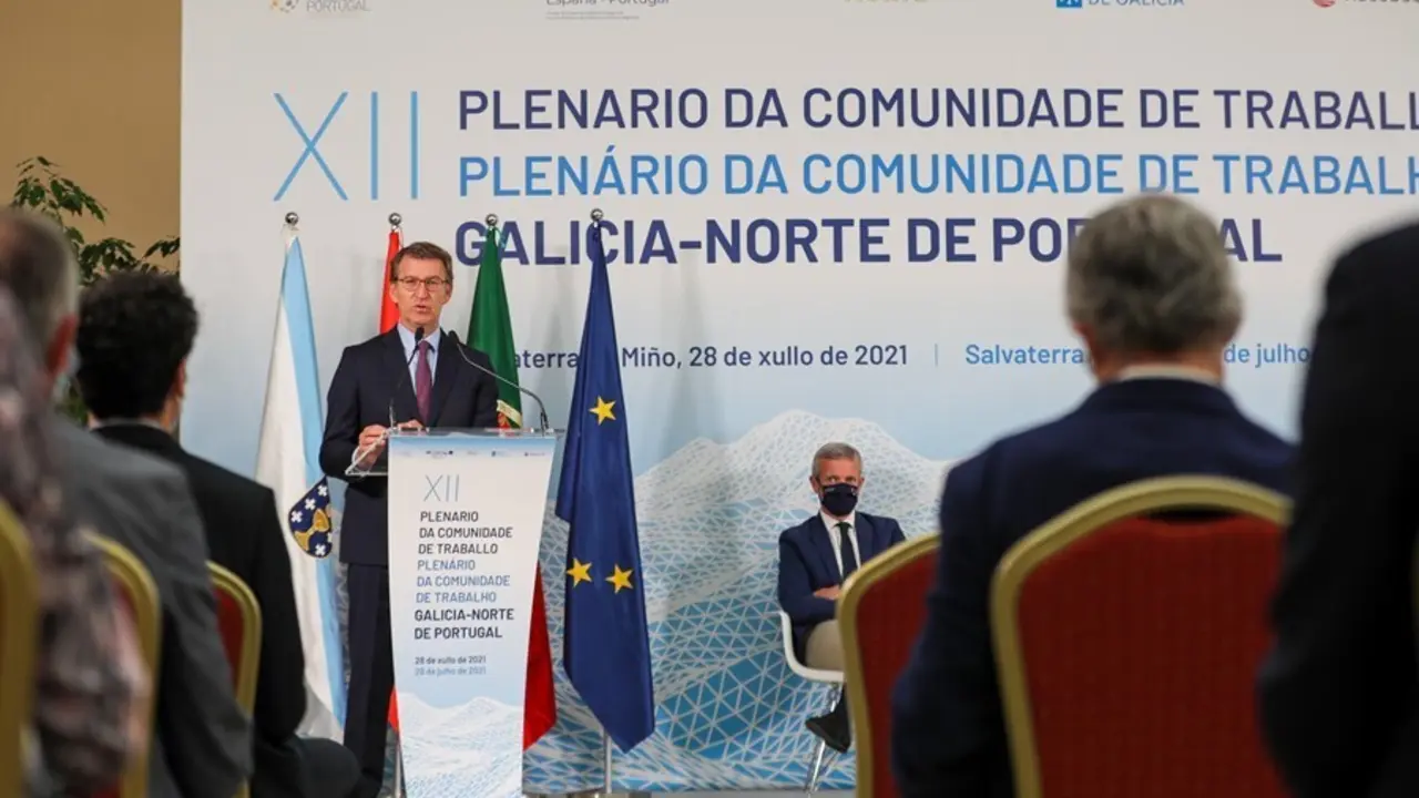 Feij&oacute;o interviene en el plenario de la Comunidade de Traballo con el Norte de Portugal.