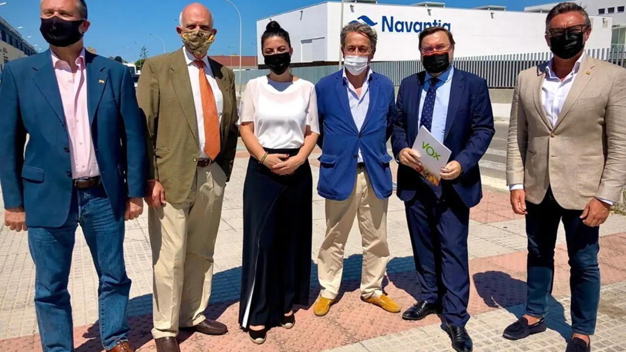 Macarena Olona con dirigentes de Vox e la provincia de C&aacute;diz