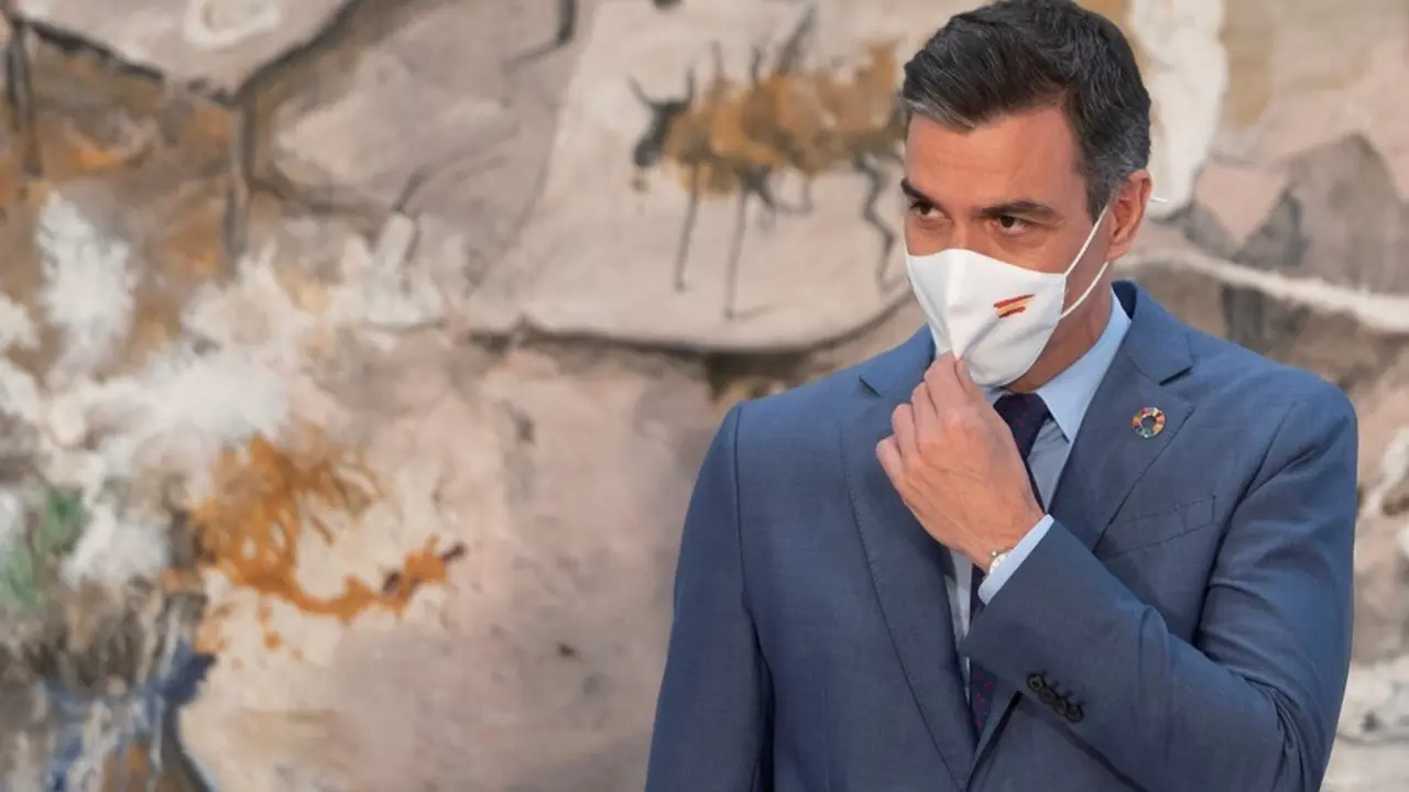 El presidente del Gobierno, Pedro S&aacute;nchez, en el acto de toma de posesi&oacute;n de altos cargos del Ministerio de la Presidencia, Relaciones con las Cortes y Memoria Democr&aacute;tica y del de Cultura y Deporte, a 28 de julio de 2021, en La Moncloa, Madrid, (Espa&ntilde;a).