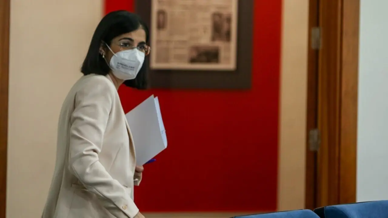 La ministra de Sanidad, Carolina Darias, abandona la sala tras la rueda de prensa posterior al Consejo Interterritorial de Salud, a 20 de julio de 2021, en Madrid (Espa&ntilde;a). En el Consejo Interterritorial de Salud se ha informado del aumento de la incidenc