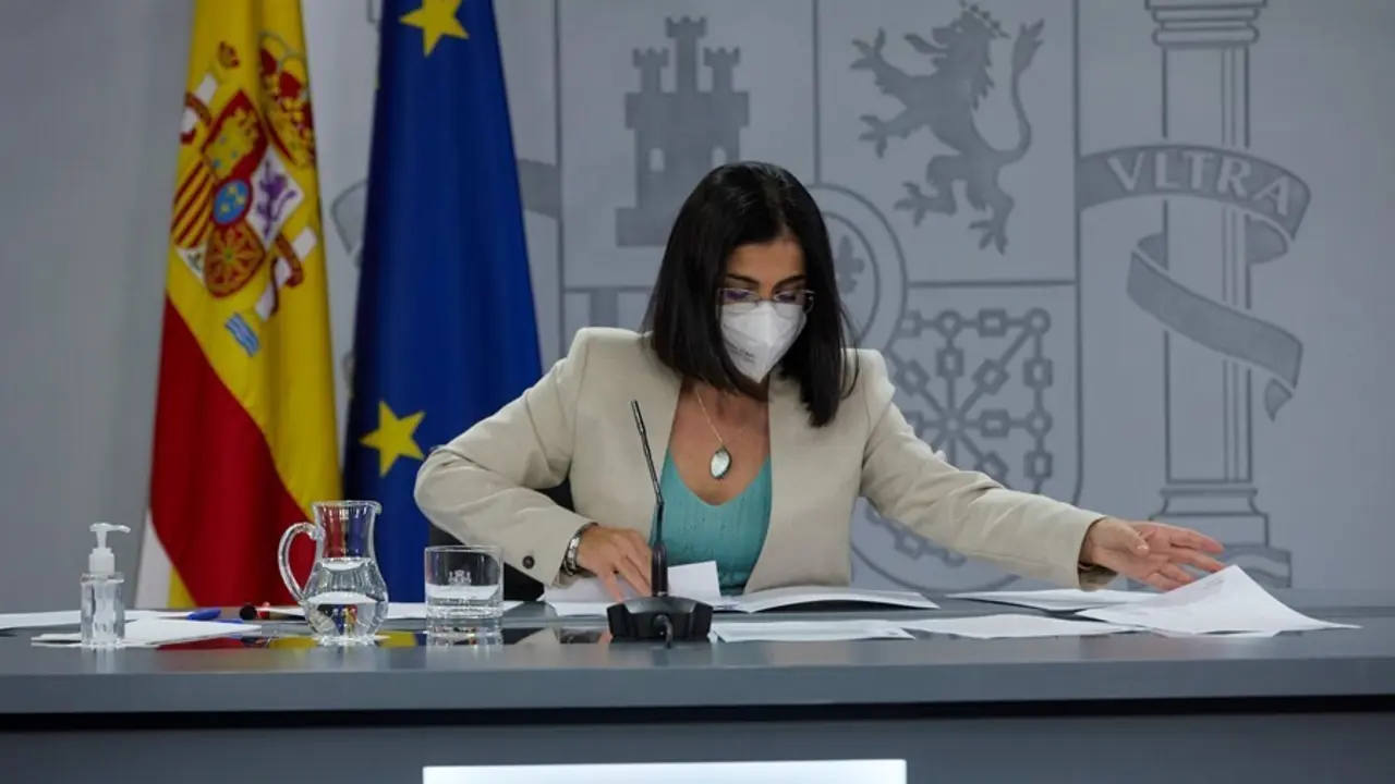 La ministra de Sanidad, Carolina Darias, durante la rueda de prensa posterior al Consejo Interterritorial del Sistema Nacional de Salud, a 28 de julio de 2021, en La Moncloa, Madrid, (Espa&ntilde;a). La titular de Sanidad ha apuntado "con toda la prudencia", que