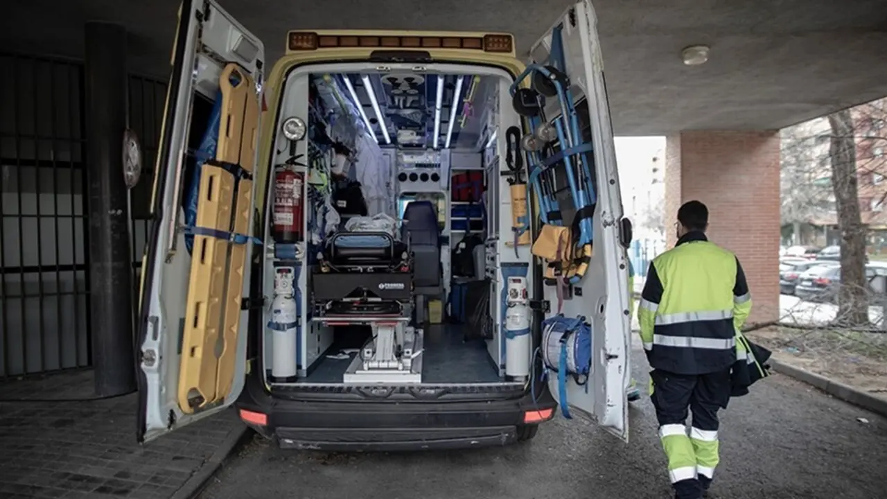 Archivo - C&aacute;diz.- Sucesos.- Evacuado al hospital un trabajador tras sufrir una electrocuci&oacute;n en C&aacute;diz