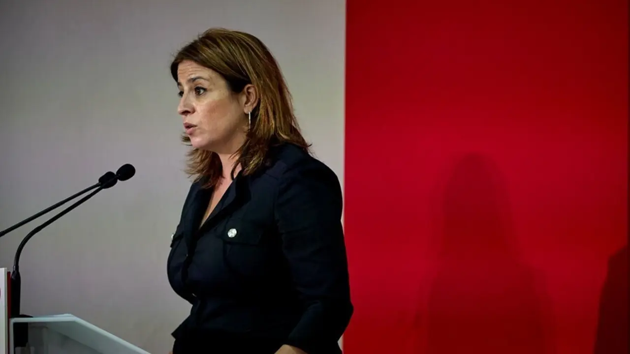 La vicesecretaria general del PSOE y portavoz del Grupo Parlamentario Socialista en el Congreso, Adriana Lastra
