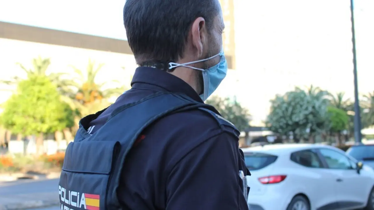 Agente de la Polic&iacute;a Nacional