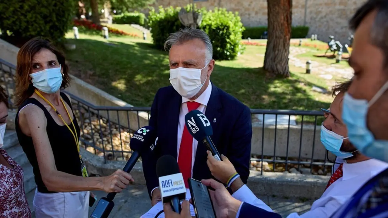 El presidente de Canarias, &Aacute;ngel V&iacute;ctor Torres, ofrece declaraciones a los medios tras participar en la XXIV Conferencia de Presidentes