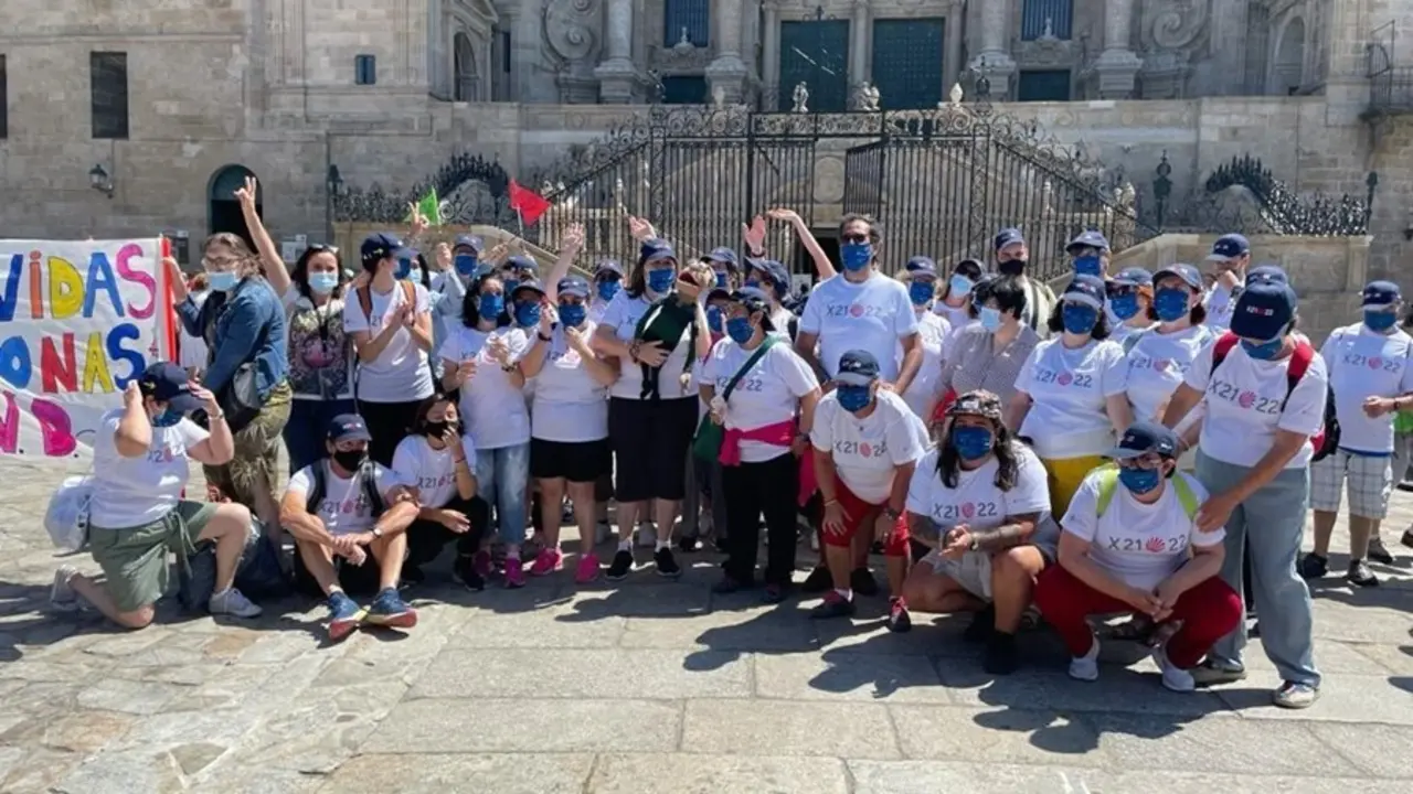 Un grupo de peregrinos con discapacidad intelectual llegan a Santiago.