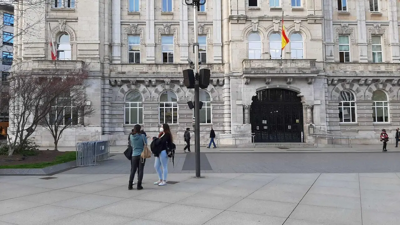 Vista de la plaza del Ayuntamiento de Santander. / S. D&iacute;az