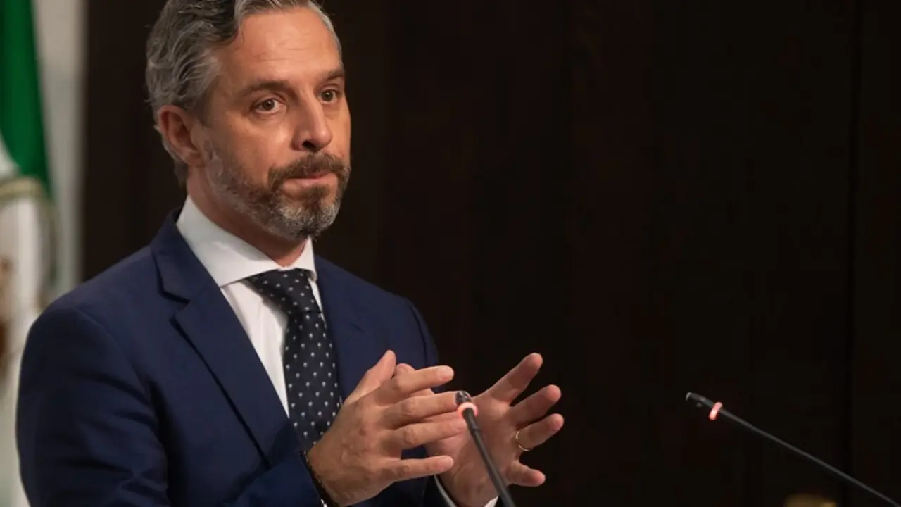 El consejero de Hacienda y Financiaci&oacute;n Europea, Juan Bravo, en una imagen de 27 de julio de la rueda de prensa del Consejo de Gobierno. 