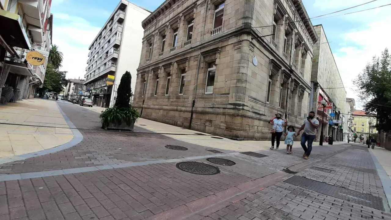 Vista de la Biblioteca Gabino Teiro en Torrelavega. / S. D&iacute;az