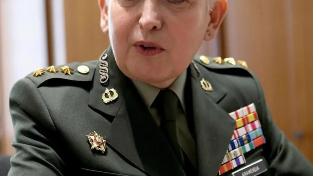 La coronel Bego&ntilde;a Aramend&iacute;a, segunda mujer que alcanza el rango de general en Espa&ntilde;a