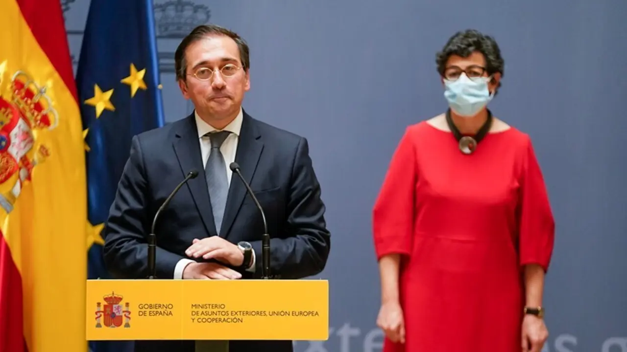El nuevo ministro de Asuntos Exteriores, Uni&oacute;n Europea y Cooperaci&oacute;n, Jos&eacute; Manuel Albares, interviene tras recibir la cartera ministerial de manos de su predecesora, Arancha Gonz&aacute;lez Laya el pasado 12 de julio.