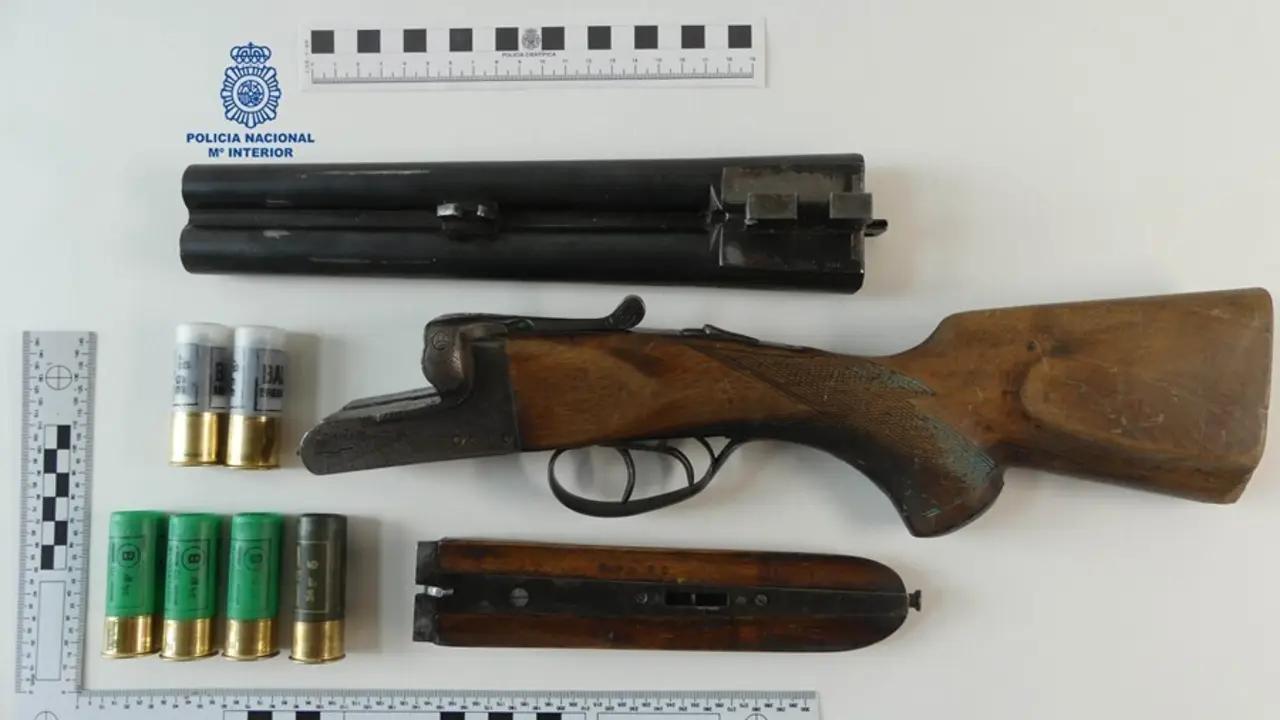 Armas intervenidas por la Polic&iacute;a.